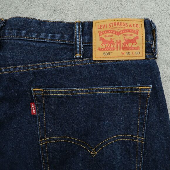 Levi's 505 Jeans Mens Size 40x30 Blue Regular Straight 100% Cotton Denim Dark - Picture 6 of 16